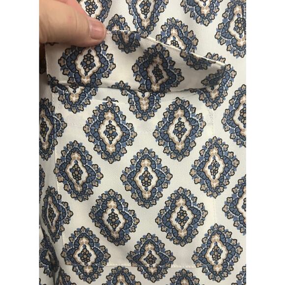 Ann Taylor Medallion Print Long Sleeve Blouse Split V-Neckline Size M NWT - Picture 6 of 9